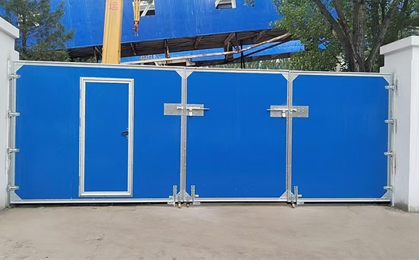 额敏工业平开门