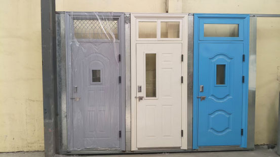 额敏学校教室门