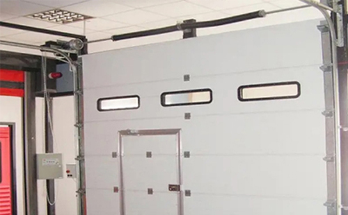 额敏工业提升门的安装方法